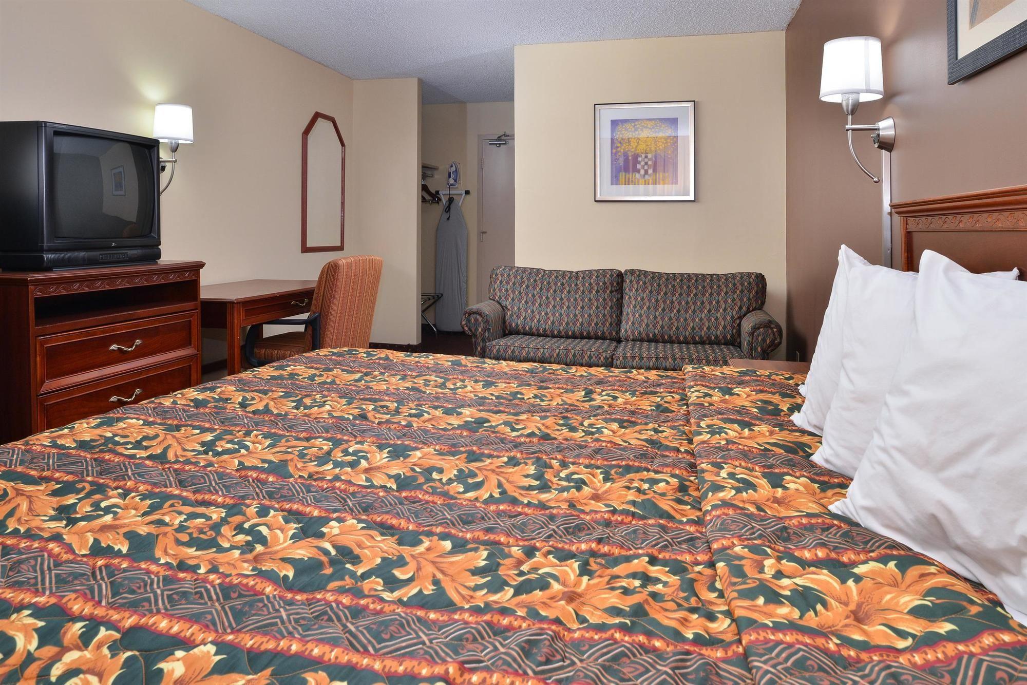 Americas Best Value Inn Tulsa I-44 Oakhurst Exterior foto